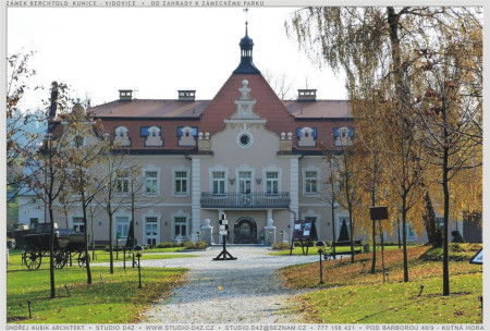 ZÁMEK BERCHTOLD | Listnaté stromy proměňují zahradu po celý rok, s každým ročním obdobím jí propůjčují jiný charakter (na rozdíl od neměnných jehličnanů).